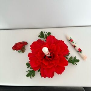 Bundle of 3 pieces candle holderFestive Floral Candles